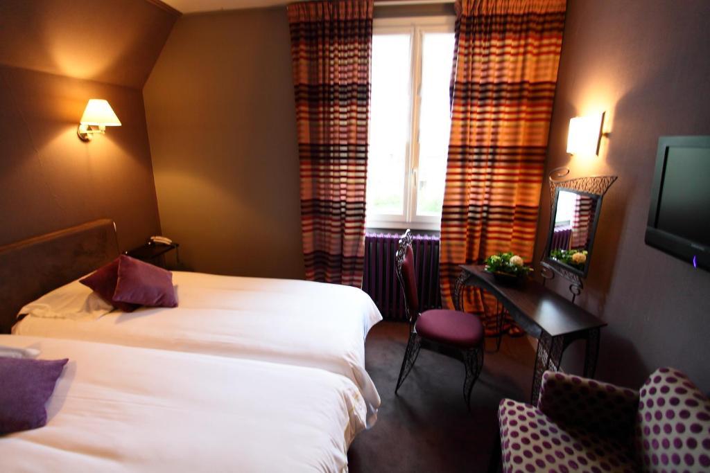 Hostellerie De La Riviere Saint-Étienne-au-Mont Exterior photo
