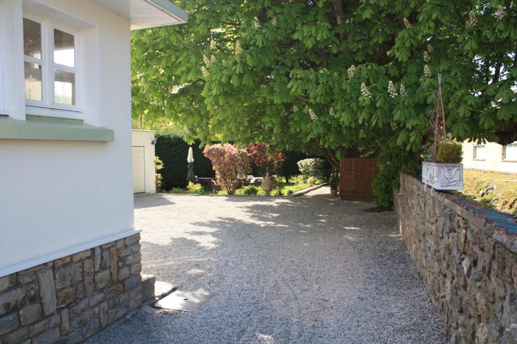 Hostellerie De La Riviere Saint-Étienne-au-Mont Exterior photo